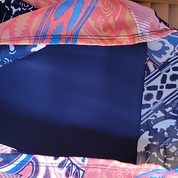 Dana Buchman blouse size medium - Picture 4 of 4